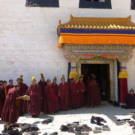 Overseas Tibetan Hotel Xiahe Zewnętrze zdjęcie